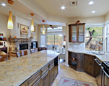32811 N 70th Street - Photo Thumbnail 9