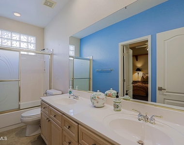 32707 N 70th Street - Photo Thumbnail 32