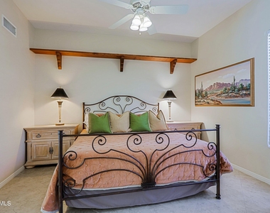32707 N 70th Street - Photo Thumbnail 30