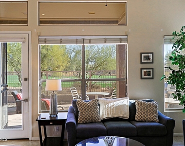 32707 N 70th Street - Photo Thumbnail 7