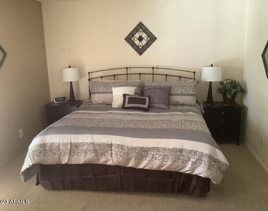 8649 E Royal Palm Road - Photo Thumbnail 8