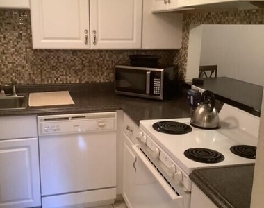 8649 E Royal Palm Road - Photo Thumbnail 5