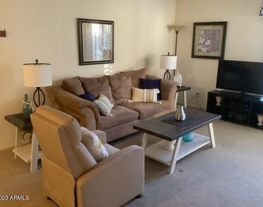 8649 E Royal Palm Road - Photo Thumbnail 4