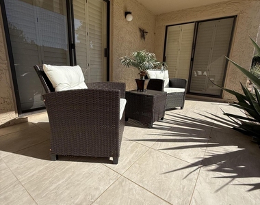 8649 E Royal Palm Road - Photo Thumbnail 15