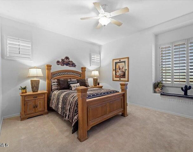 28591 N 94th Place - Photo Thumbnail 21