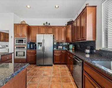 28591 N 94th Place - Photo Thumbnail 9