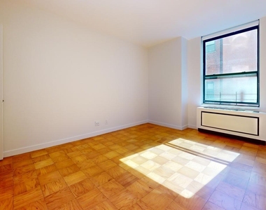 West 87th Street - Photo Thumbnail 11