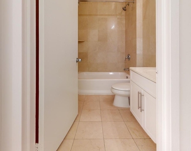 West 87th Street - Photo Thumbnail 9