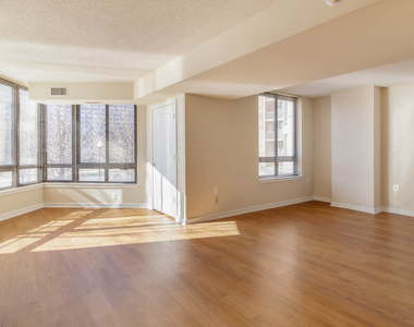 1401 S. Joyce Street - Photo Thumbnail 9