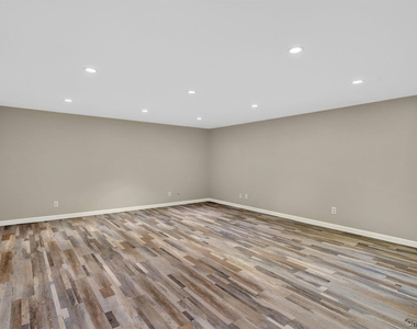 50 Bonney Court - Photo Thumbnail 33