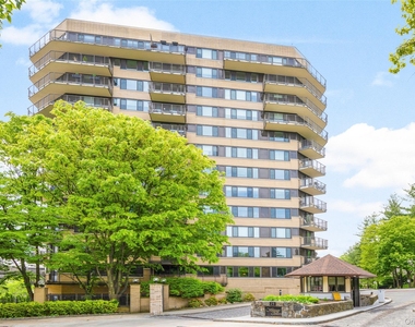 25 Rockledge Avenue - Photo Thumbnail 3