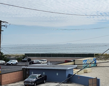 67 Pacific Boulevard - Photo Thumbnail 1