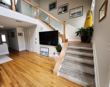 67 Pacific Boulevard - Photo Thumbnail 12