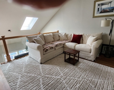 67 Pacific Boulevard - Photo Thumbnail 15