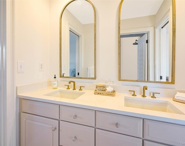 788 Reeves Avenue - Photo Thumbnail 17