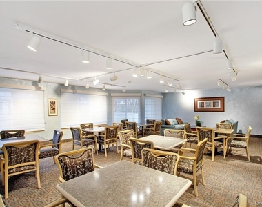 300 High Point Drive - Photo Thumbnail 20