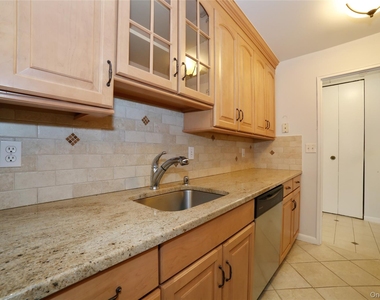 300 High Point Drive - Photo Thumbnail 3