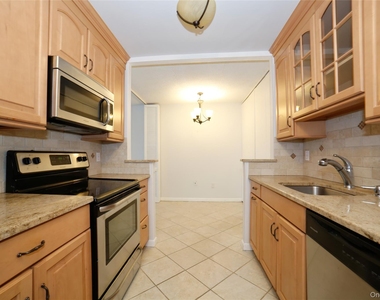 300 High Point Drive - Photo Thumbnail 2