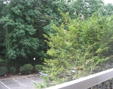 300 High Point Drive - Photo Thumbnail 14