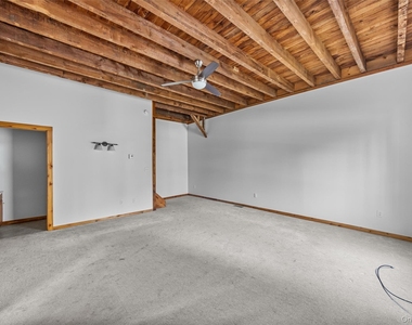 1-18 Willow Way - Photo Thumbnail 15