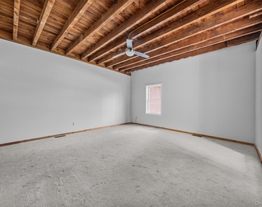 1-18 Willow Way - Photo Thumbnail 4