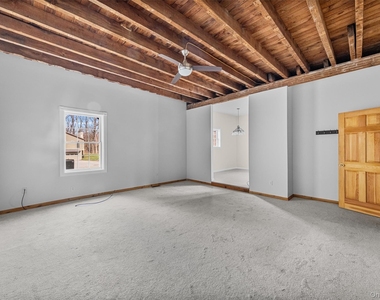 1-18 Willow Way - Photo Thumbnail 6