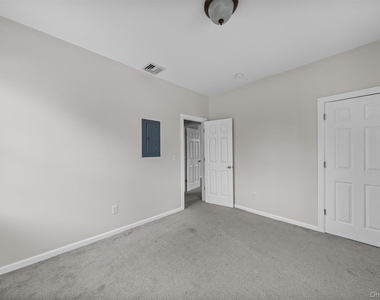 1-18 Willow Way - Photo Thumbnail 10