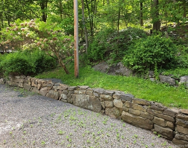 7 Stone Ridge Road - Photo Thumbnail 31
