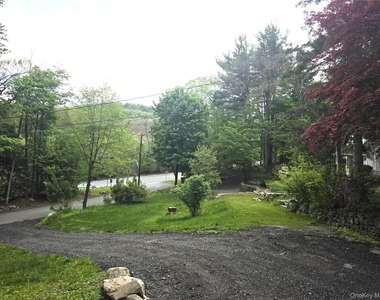 7 Stone Ridge Road - Photo Thumbnail 26