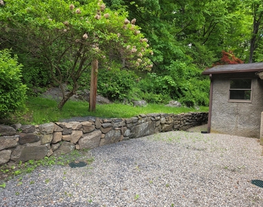 7 Stone Ridge Road - Photo Thumbnail 32