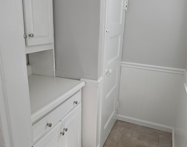 7 Stone Ridge Road - Photo Thumbnail 12