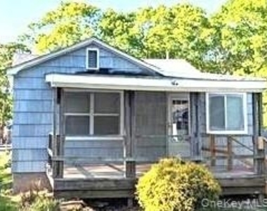 48 Eleanor Avenue - Photo Thumbnail 11