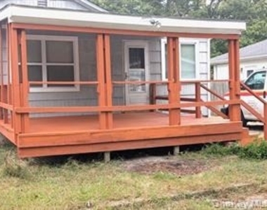 48 Eleanor Avenue - Photo Thumbnail 9