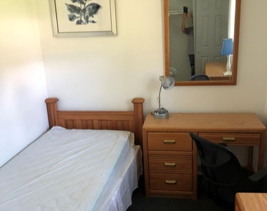 303 Old Town Road - Photo Thumbnail 7