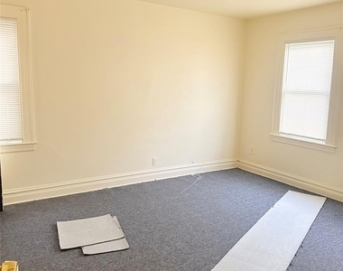 111-41 202nd Street - Photo Thumbnail 6