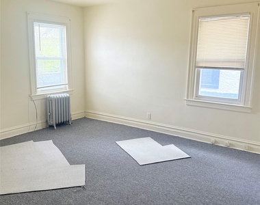 111-41 202nd Street - Photo Thumbnail 3