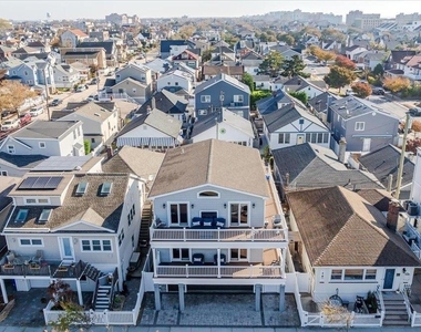 206 Grand Boulevard - Photo Thumbnail 27