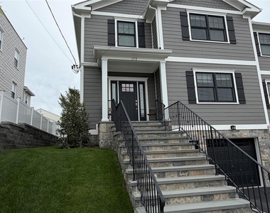 172 Lakeview Avenue - Photo Thumbnail 1