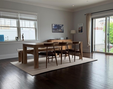 172 Lakeview Avenue - Photo Thumbnail 2