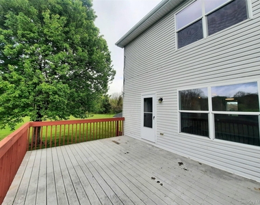 131 Ridgebury Road - Photo Thumbnail 14