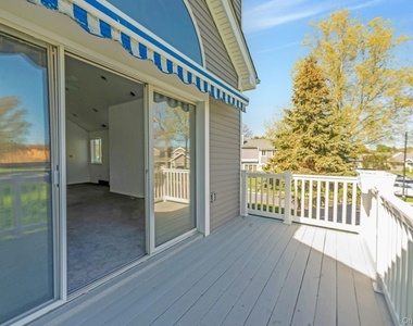 367 Seabreeze Court - Photo Thumbnail 21