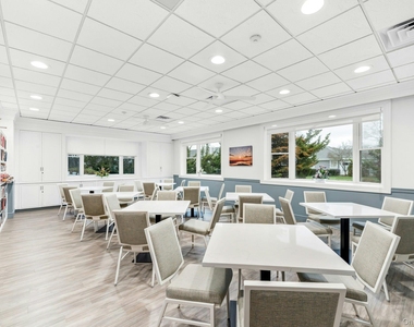 367 Seabreeze Court - Photo Thumbnail 27