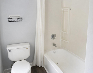 52 Parker Avenue - Photo Thumbnail 10