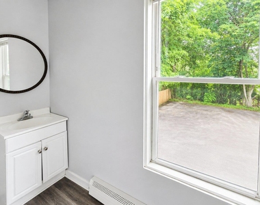 52 Parker Avenue - Photo Thumbnail 11