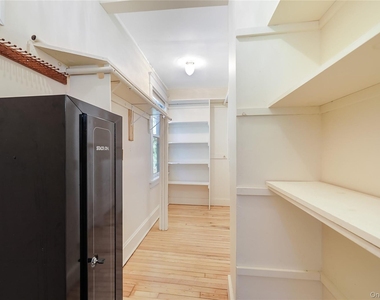 25 Whittier Road - Photo Thumbnail 25