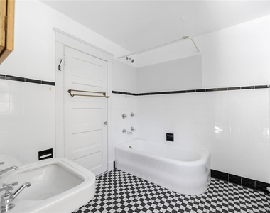 25 Whittier Road - Photo Thumbnail 20
