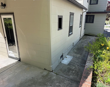 805 Main Street - Photo Thumbnail 8