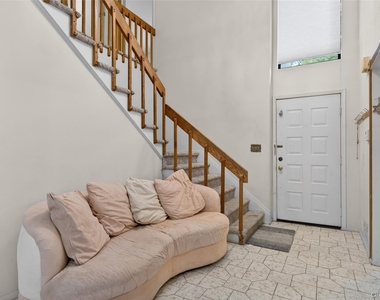 36 Wimbledon Drive - Photo Thumbnail 1