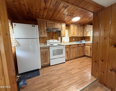 255 W Main Street - Photo Thumbnail 8