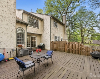3 Dorchester Drive - Photo Thumbnail 53
